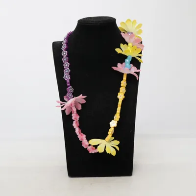Ketting (Roze, Geel, Lila) Onbekend materiaal