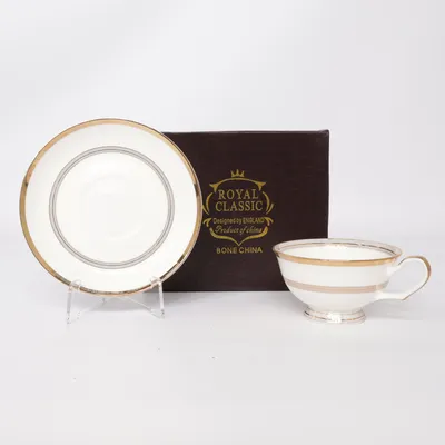 Kopp (Vit, Guldfärgad) från Royal Classic