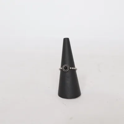 Ring (Silver, Black) Unknown metal