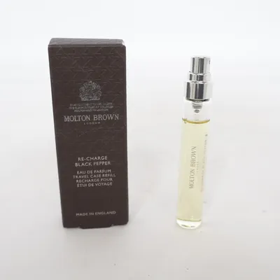 Eau de Parfum (Re-Charge Black Pepper) van Molton Brown