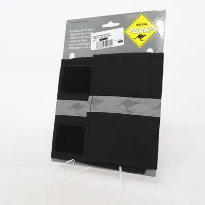 Sports equipment (Black) from Peak