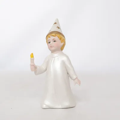 Figurine (White, Gold)