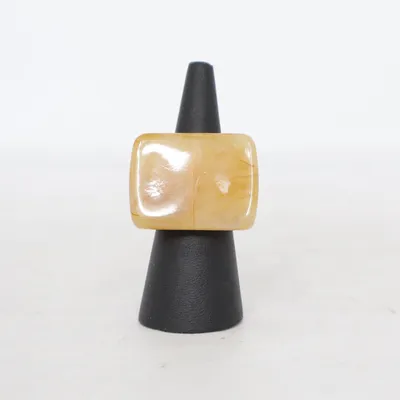 Ring (Beige, Gold) Unknown metal