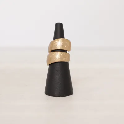 Ring (Gold) Unknown metal