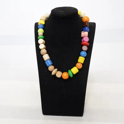 Ketting (Meerkleurig) Onbekend materiaal