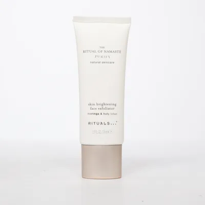 Ansigtsscrub (The Ritual of Namaste) fra Rituals