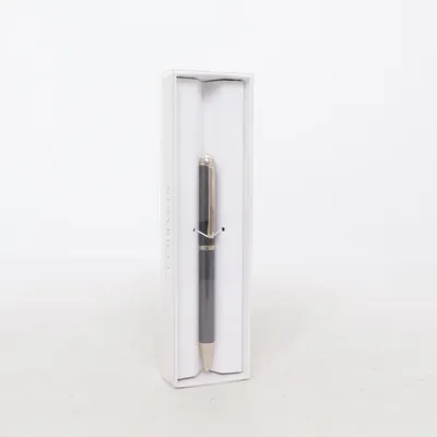 Stylo (Noir) de Nina Ricci