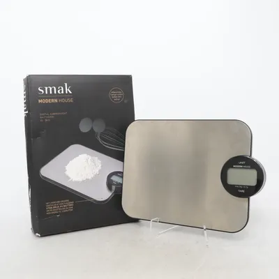 Köksvåg (MODERN HOUSE) från Modern House