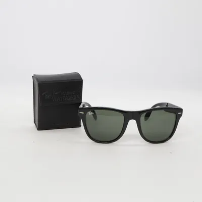 Sunglasses (Black) from Ray-Ban