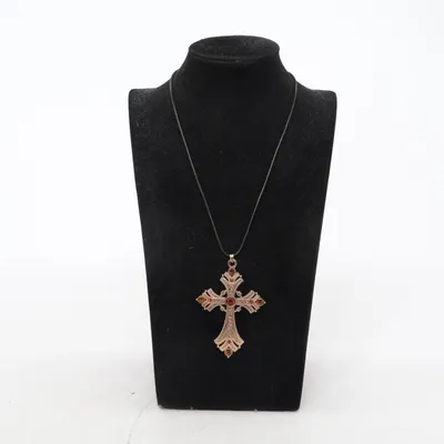 Collier (Or, Noir) Métal inconnu