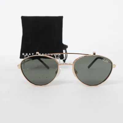 Sunglasses (Elle) from Quay Australia