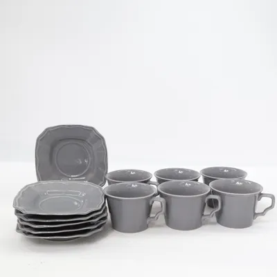 Ensemble de vaisselle (Gris) de Chilli