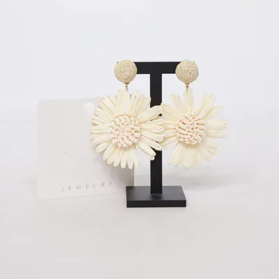 Earrings (White, Beige) from Jewelry Unknown metal