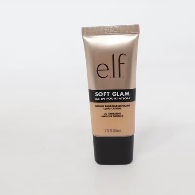 Foundation (Soft Glam Satin Foundation) van Elf