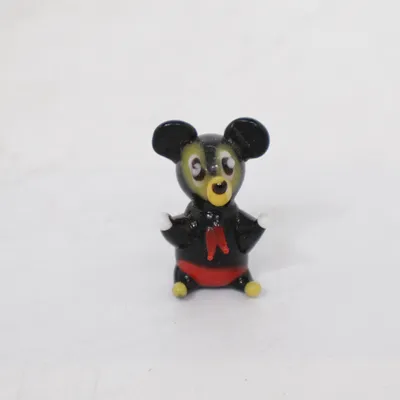 Figurine (Black, Red, Yellow)