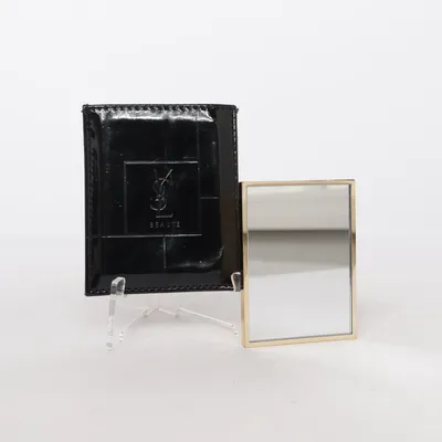 Fickspegel (Guldfärgad) från Yves Saint Laurent Beauté