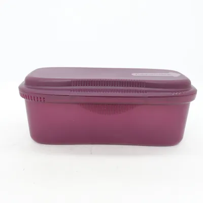Lunch box (Purple) from Tupperware