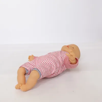 Docka (Vit, Beige) från Alice
