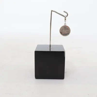 Charme (Argent) Métal inconnu