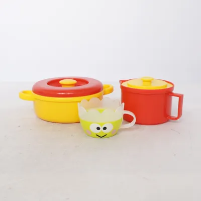 Set de vaisselle pour enfant (Rouge, Jaune, Vert) de Dantoy