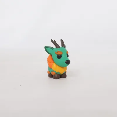 Leksaksfigur (Grön, Orange, Brun) från A.M.