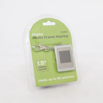 Digital fotoram (Silverfärgad) från Clas Ohlson