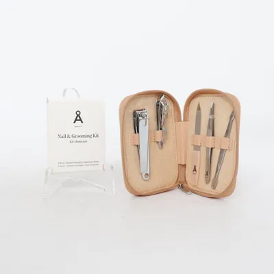 Kit de soin des ongles (Nail & Grooming Kit) de Åhléns