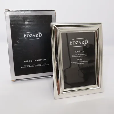 Frame (Gray) from Edzard