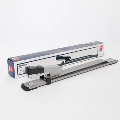 Nietmachine van Deli