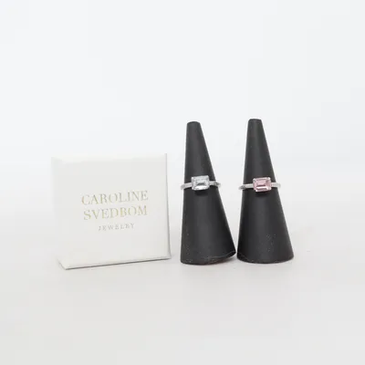 Ring (Naya ring, Light sapphire och Light rose, justerbara ) from Caroline Svedbom Unknown metal