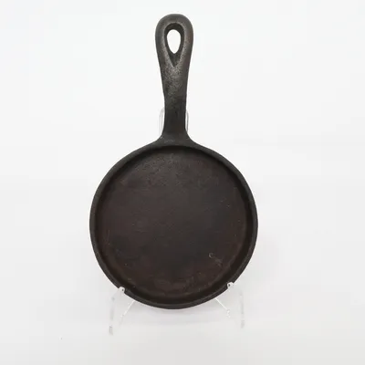 Cast iron skillet (Black)