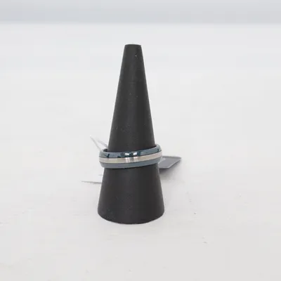 Ring (Ceramica) från Maserati Okänd metall
