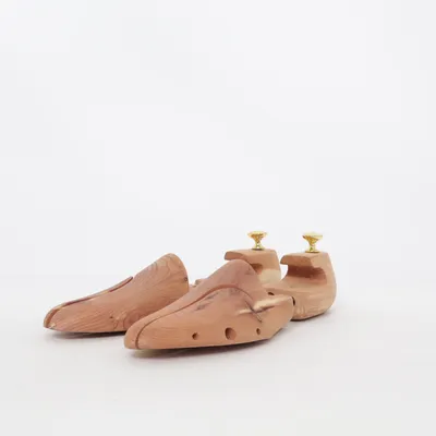 Shoe tree (Brown)