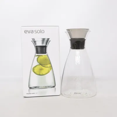 Karaff (Vit, Silverfärgad) från Eva Solo