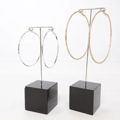 Örhängen (Guldfärgad, Silverfärgad) från Lovisa Okänd metall