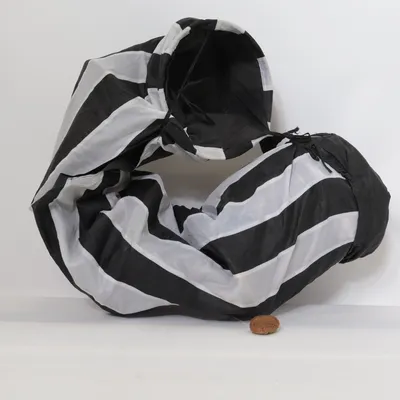 Dog toy (Black, White)