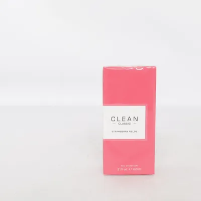 Eau de Parfum (Strawberry Fields) från Clean Classic