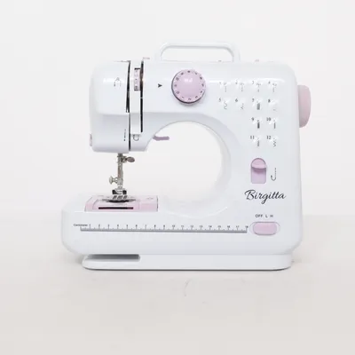 Naaimachine (Birgitta) van Birgitta