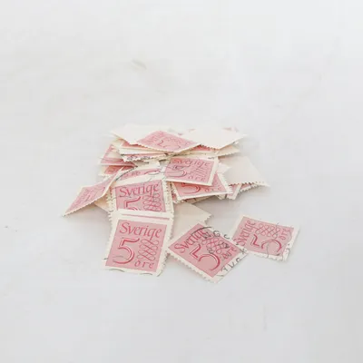 Frimärken (Rosa, Vit) från Sverige