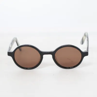 Solglasögon (Svart, Grå) från Ace & Tate