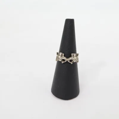 Ring (Silverfärgad) Okänd metall
