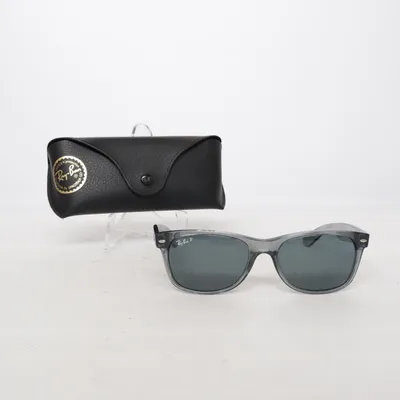 Solglasögon (RB2132) från Ray-Ban