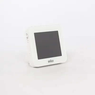 Clock radio (BNC009WH-RC) from Braun