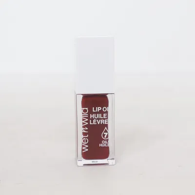 Lip gloss (Red) from Wet n Wild