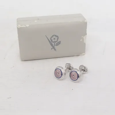Manschettknappar (Silverfärgad, Rosa, Blå) från Rose London Okänd metall