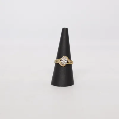 Ring (Guldfärgad) Okänd metall