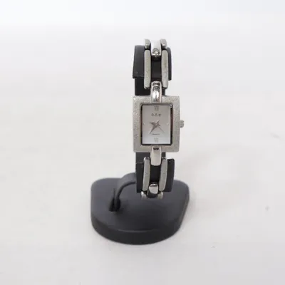 Armbandsur (813.039-5) från ONE