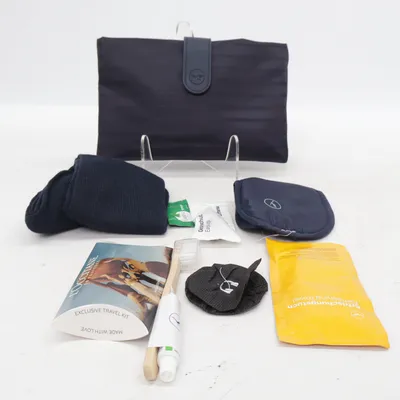 Travel Kit (Blue) from Lufthansa