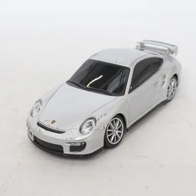 Voiture télécommandée (911 Turbo) de A.I.&E.