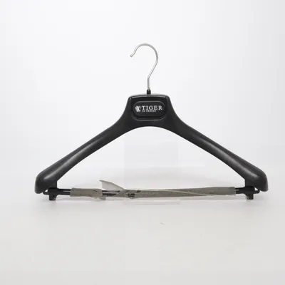 Hängare (Svart) från Tiger of Sweden